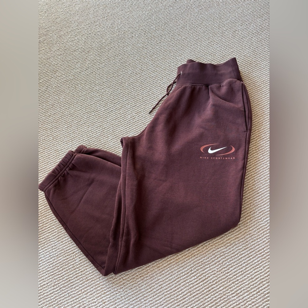 Nike Joggers